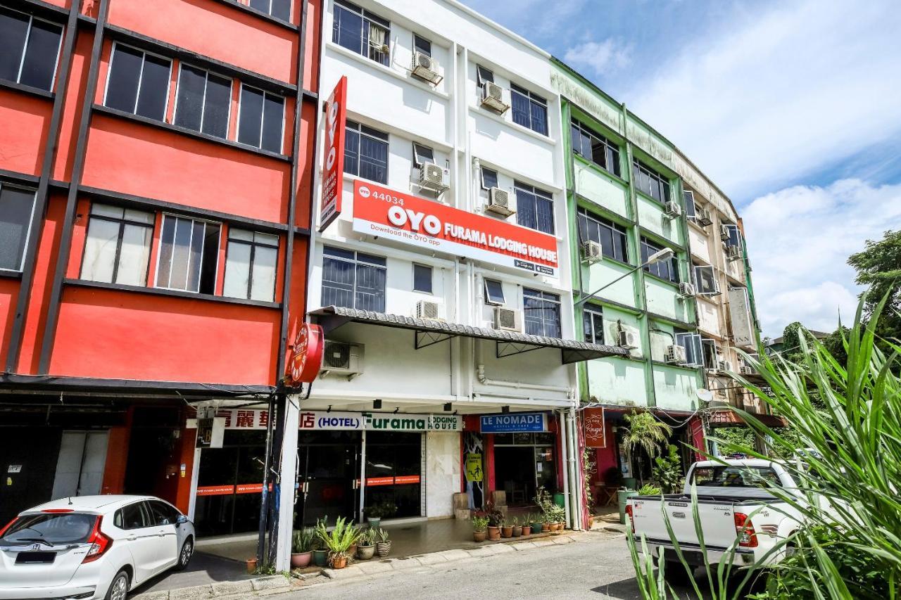Oyo 44034 弗拉玛酒店 古晋 外观 照片