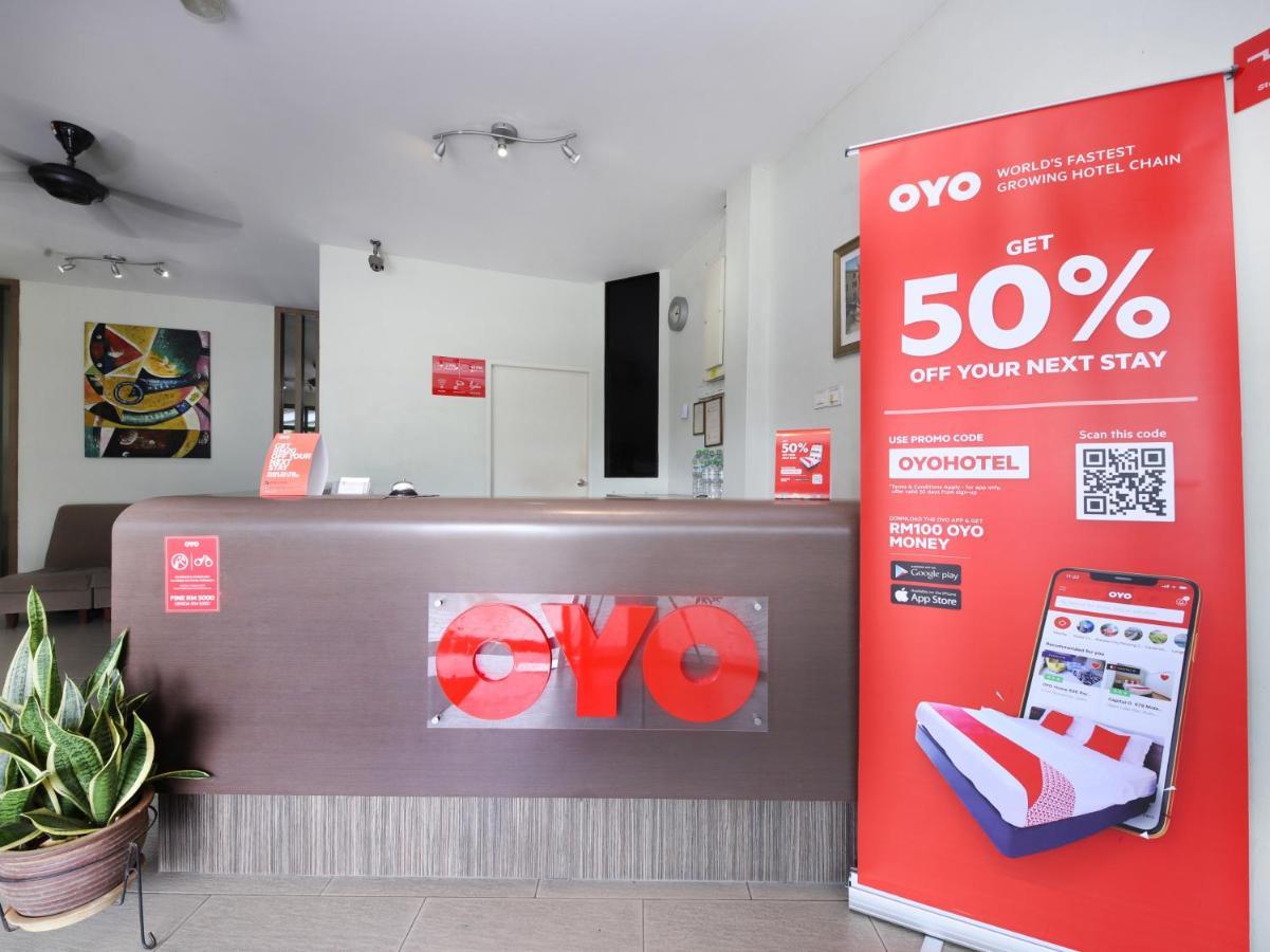 Oyo 44034 弗拉玛酒店 古晋 外观 照片