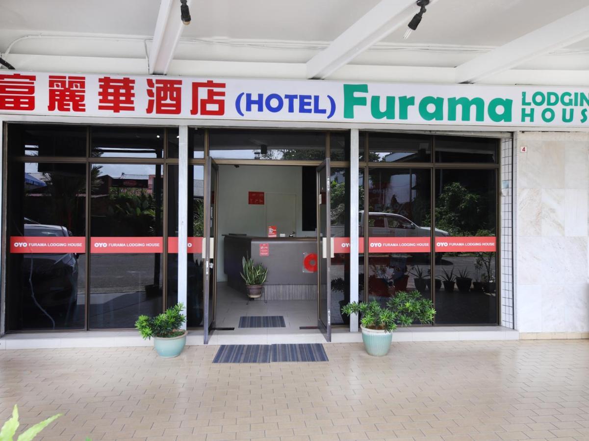 Oyo 44034 弗拉玛酒店 古晋 外观 照片